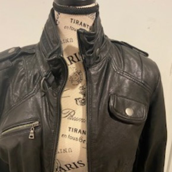 Danier Women's Leather Jacket, Moto, size XS - Picture 2 of 9